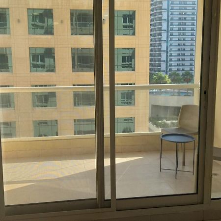 Lovely 1-Bedroom Apartment In The Heart Of Dubai Marina Luaran gambar