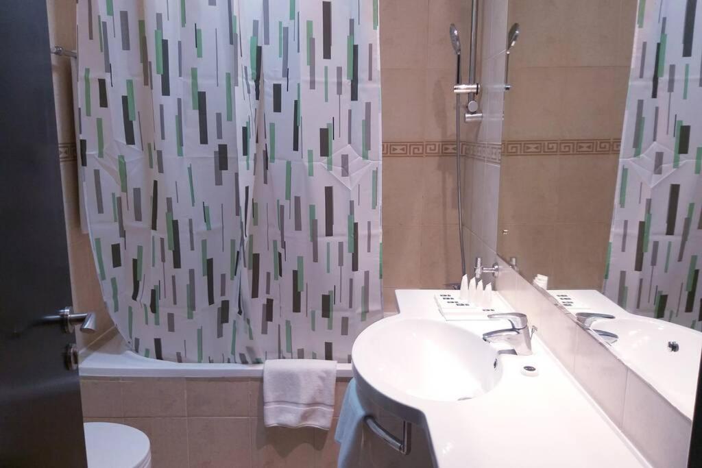 Lovely 1-Bedroom Apartment In The Heart Of Dubai Marina Luaran gambar