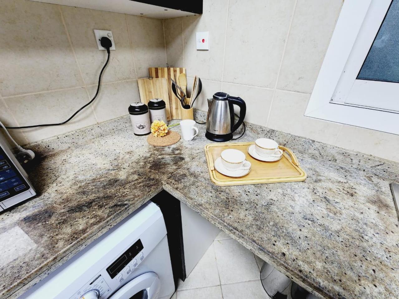 Lovely 1-Bedroom Apartment In The Heart Of Dubai Marina Luaran gambar